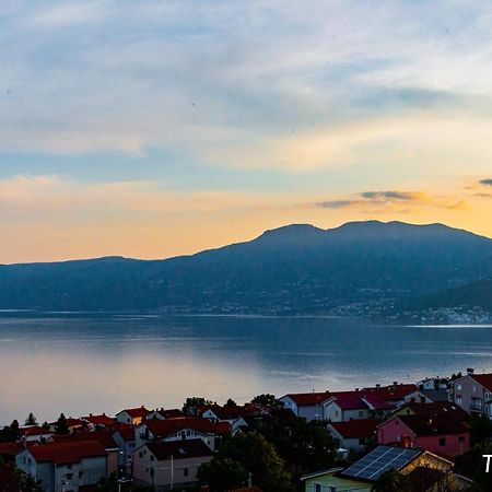 Appartamento Apartman Vesna Fiume Esterno foto